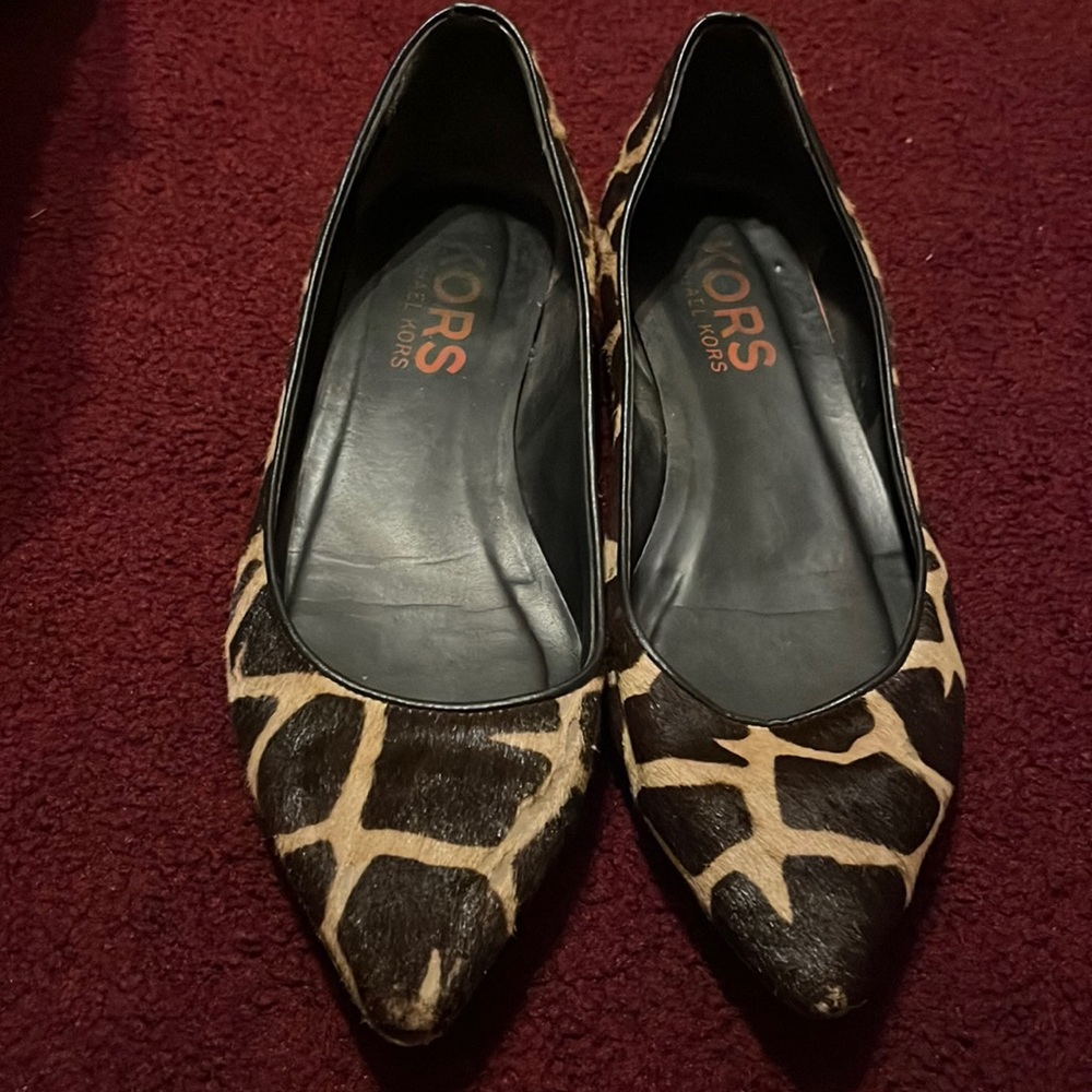 Michael Kors pointed toe flats size 8
